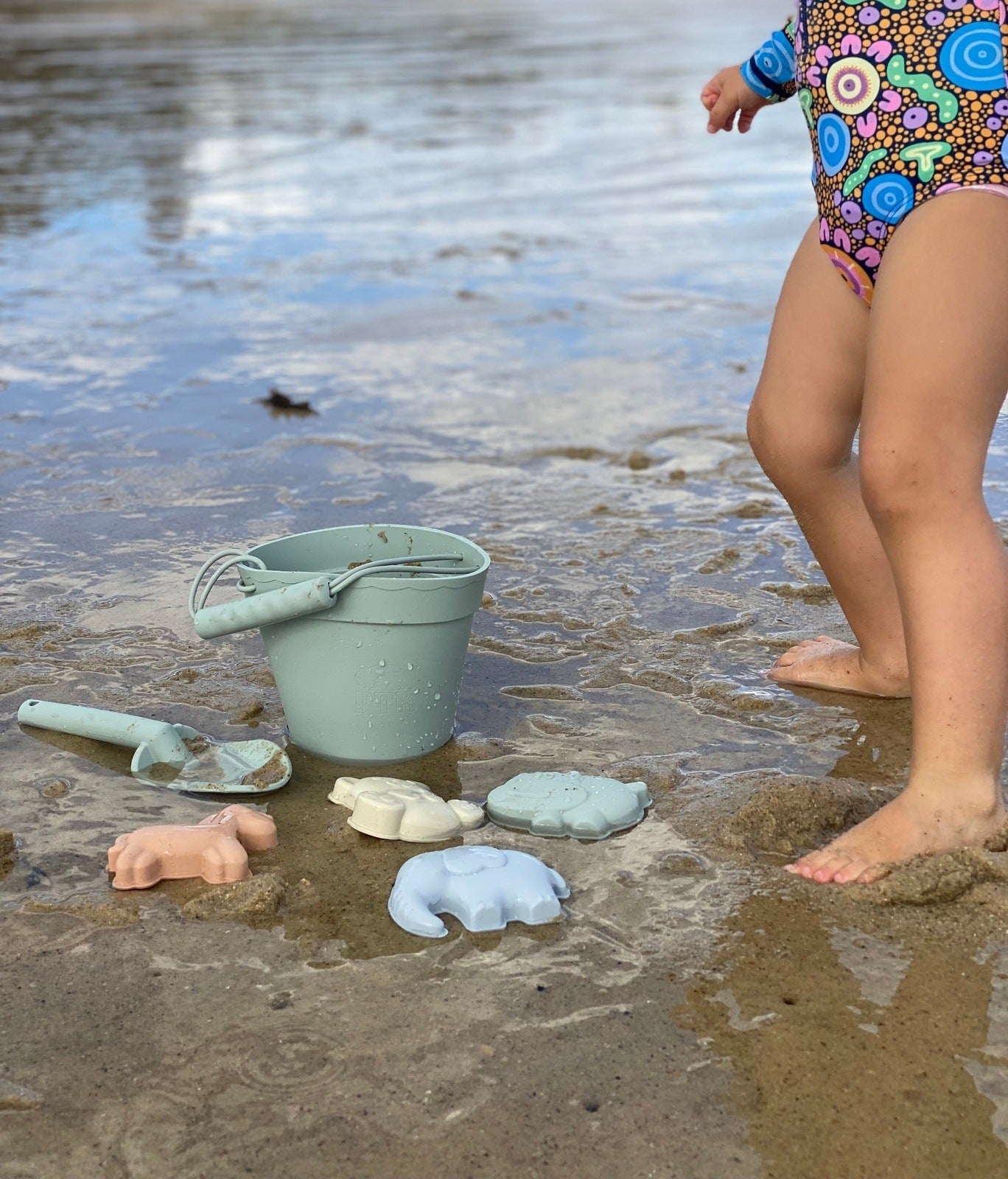 Green Beach Bucket Set - Pepper Tree Kids - Pepper Tree Kids